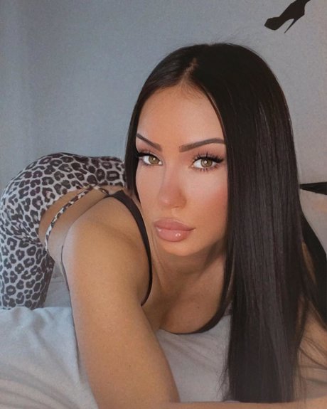 Savage Galri Nackt auf OnlyFans