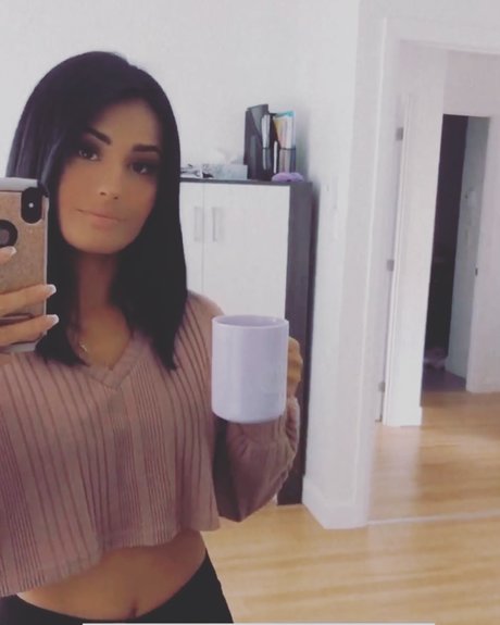 Cyndy valerie Gamache Gravel OnlyFans Nacktbilder geleakt