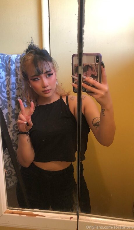 Soraphoria OnlyFans explizite Inhalte