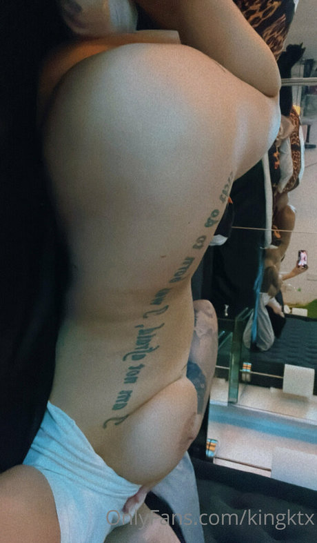 MICKI DANIELS OnlyFans nackt