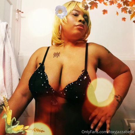 OnlyBreasts by F O X Y OnlyFans nackt