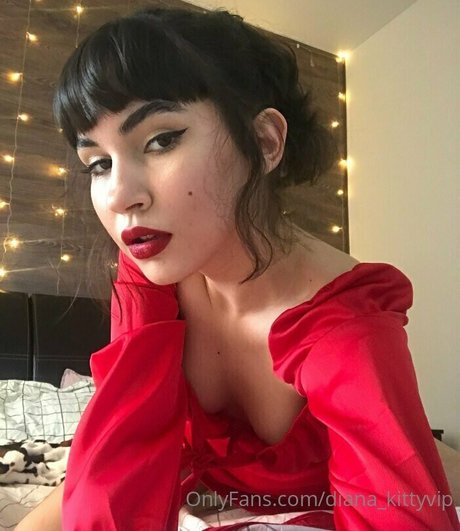 Diana Kitty OnlyFans schlank