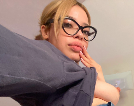 3three3 OnlyFans Fotos