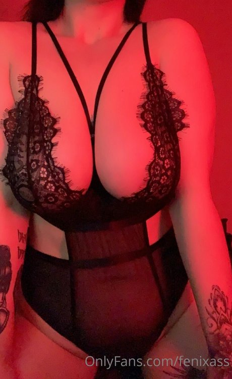 fenixass NurlyFans-Brüste