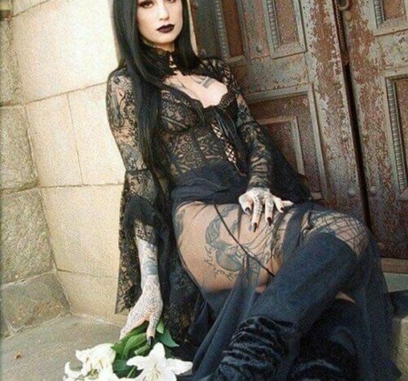 Emma Vauxdevil OnlyFans Inhalte