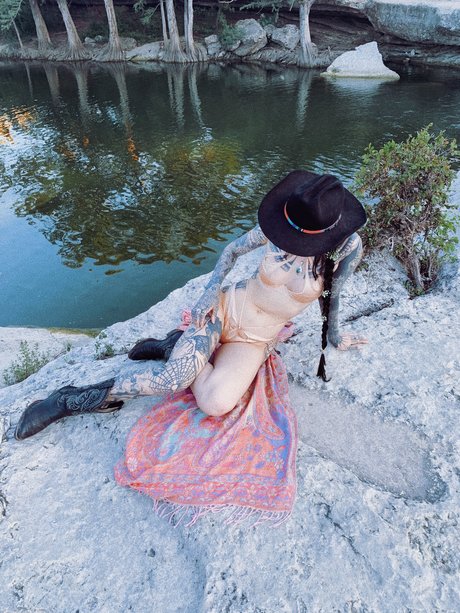 Emma Vauxdevil Nacktbilder von OnlyFans geleakt