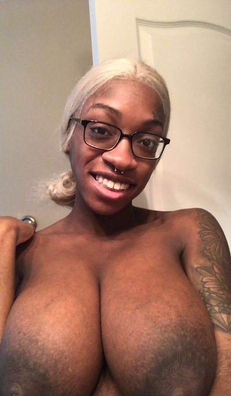 durchbohrte onlyfans heiß XXX Professionell