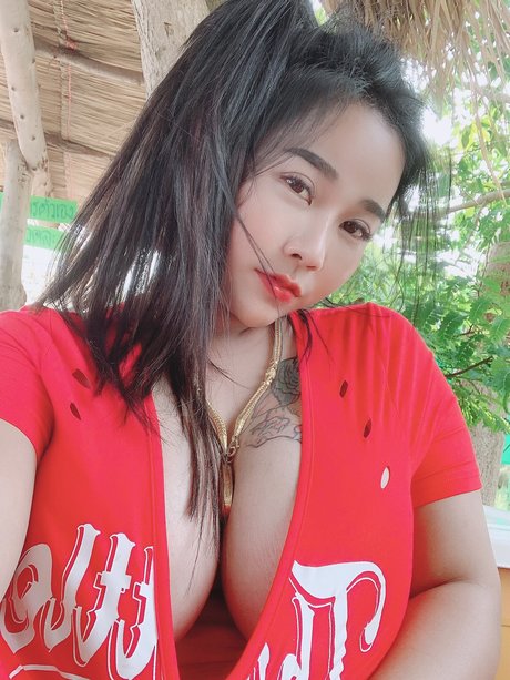 Petmanee pook NSFW OnlyFans