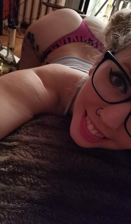 Blueellad Model OnlyFans Foto