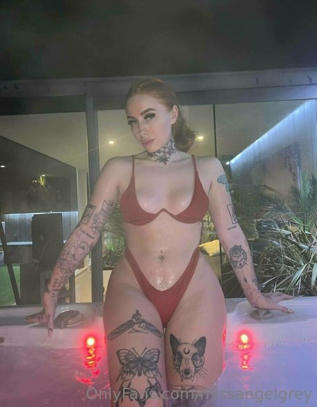 teen lesben onlyfans Kunstakt Vorschau