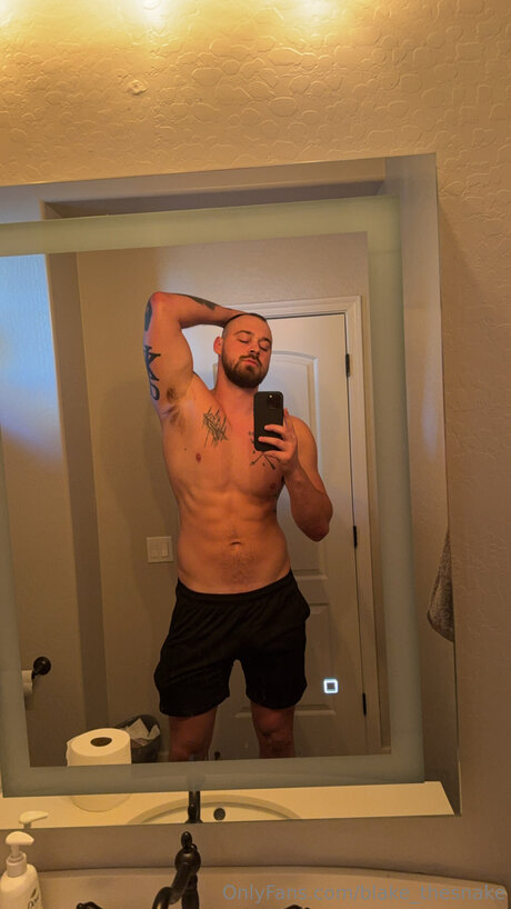 Blake Thesnake OnlyFans Inhalte