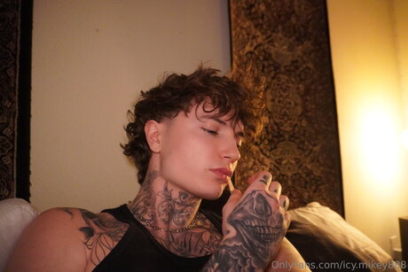 Icy Mikey888 OnlyFans Striptease