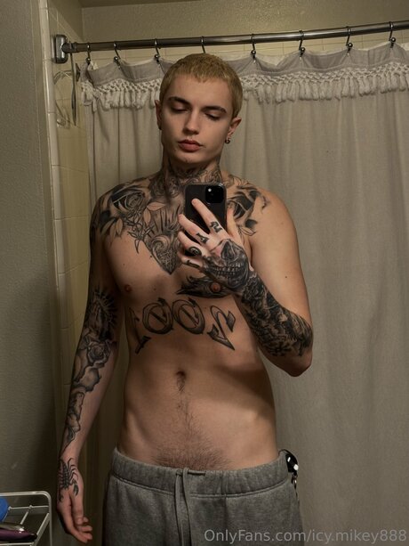 Icy Mikey888 Nackt geleakt OnlyFans