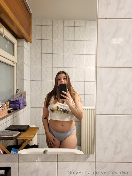 Ashley Dwm OnlyFans-Leaks