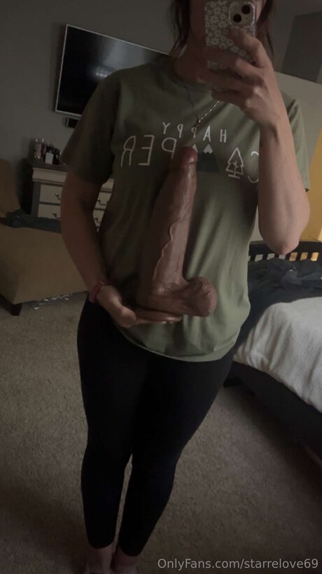 Starrelove69 OnlyFans Nackt Content