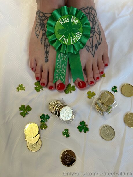 Redfeetwildink Neue geleakte OnlyFans-Inhalte