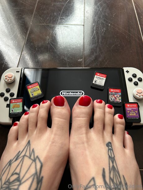 Redfeetwildink Porn OnlyFans Leaks