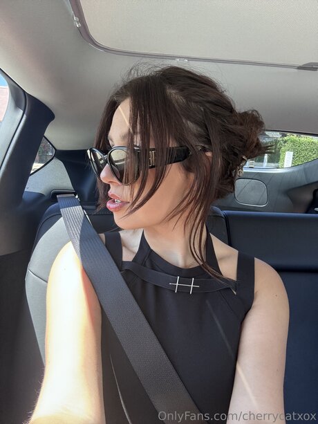 Cherrycatxox Leaks von OnlyFans