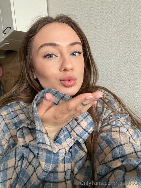 Tasha Xx OnlyFans Model Fotos