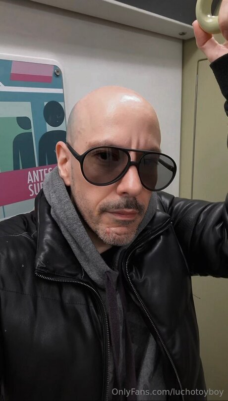 Luchotoyboy OnlyFans Inhaltstyp