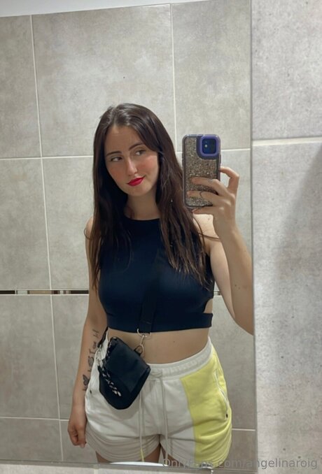 Angelinaroig Nacktbilder OnlyFans