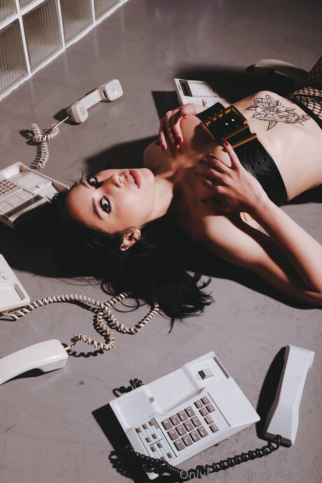 Xxxena X OnlyFans-Model