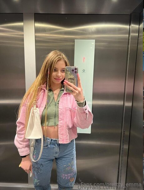 Prettty Emma OnlyFans-Bilder