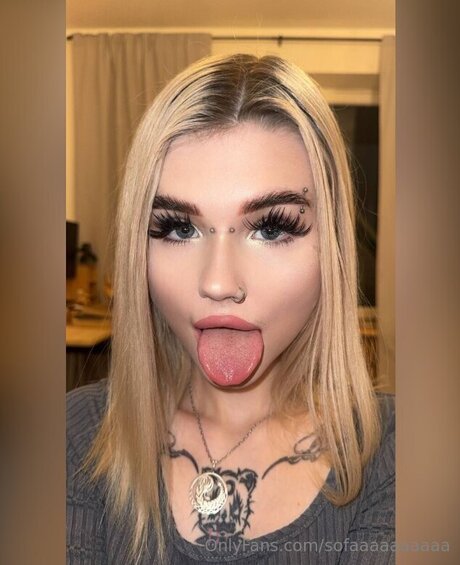 Sofaaaaaaaaaa OnlyFans Nackt