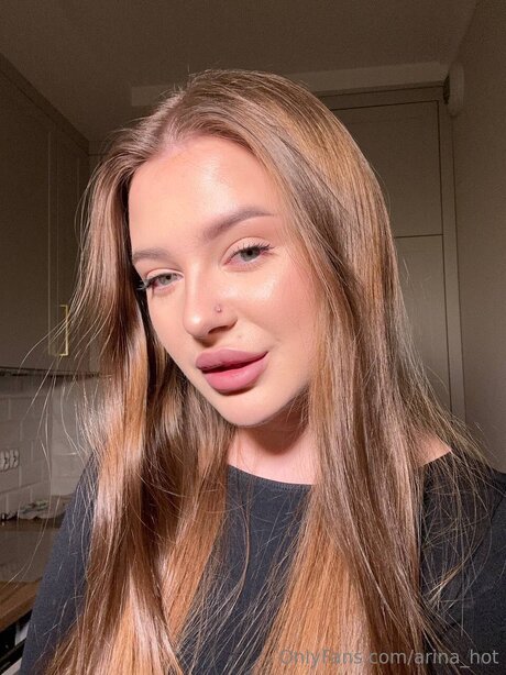 Arina Hot Only ...