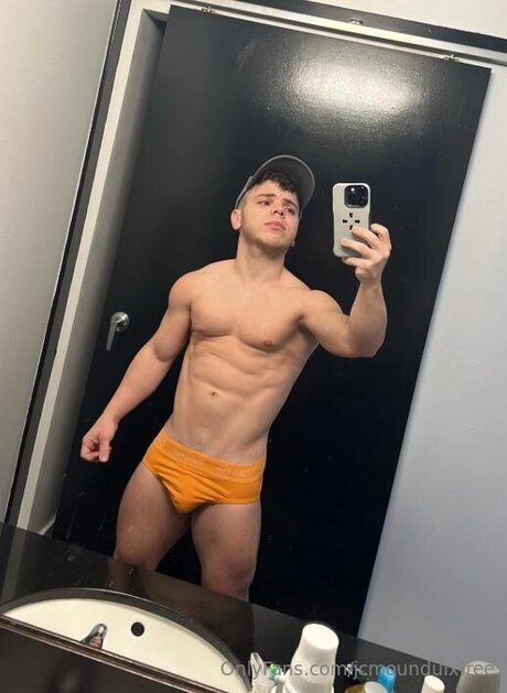 Jcmounduixfree OnlyFans Strip