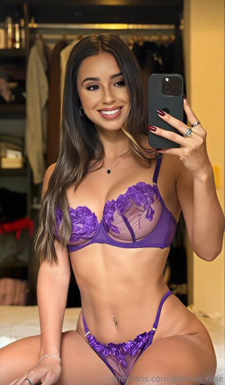 Greenie Rose OnlyFans Sex