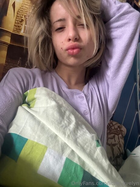 Little Evelyn Nackt OnlyFans