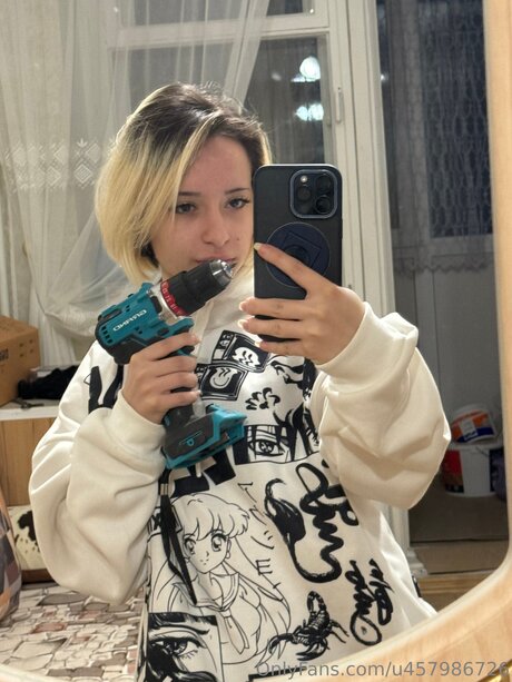 Little Evelyn OnlyFans Dirtyship geleakt