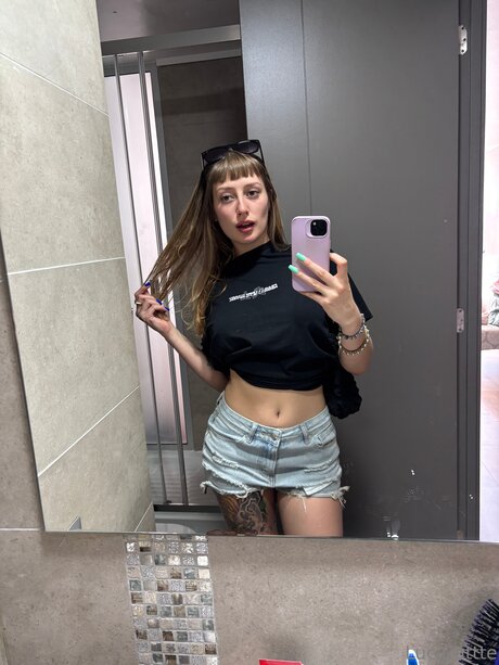 Lucicuttte OnlyFans Sextape