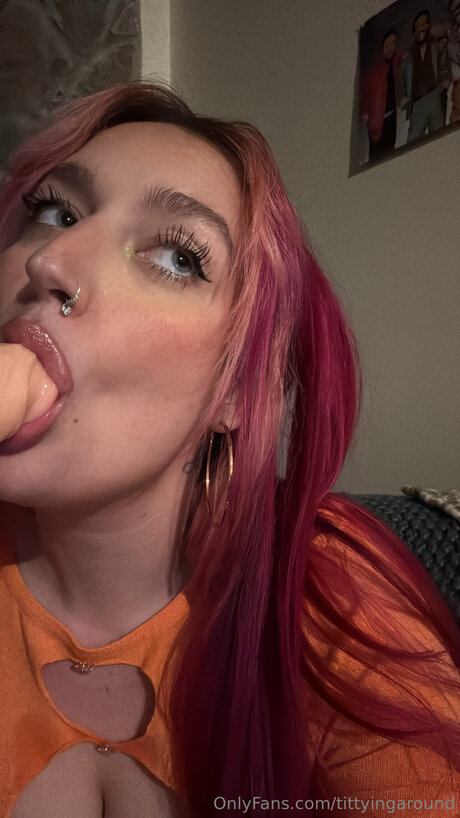 Tittyingaround Nacktbilder von OnlyFans geleakt