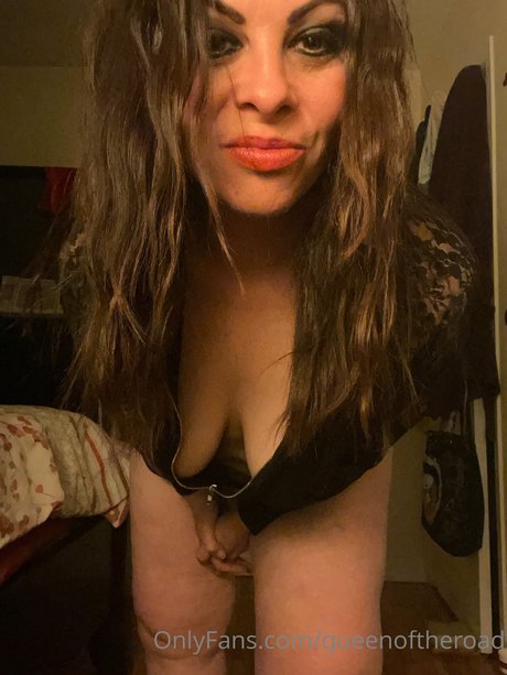 Queen of The Road Model OnlyFans Foto