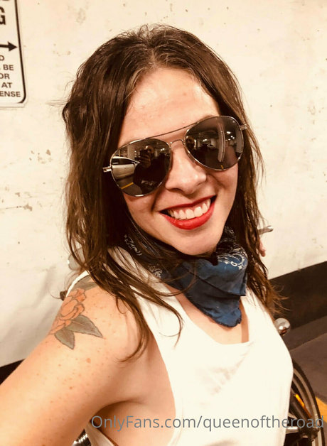 Queen of The Road Nacktbilder OnlyFans Leaks