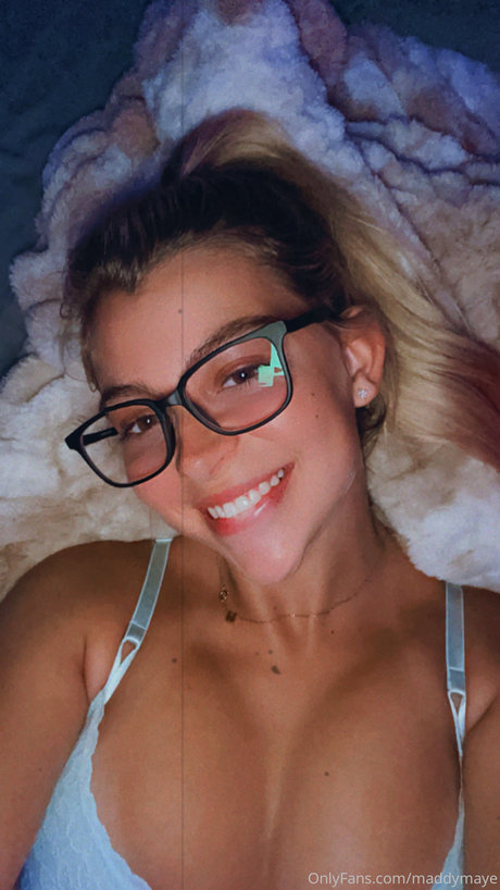 Maddy Maye Nacktpornos von OnlyFans geleakt