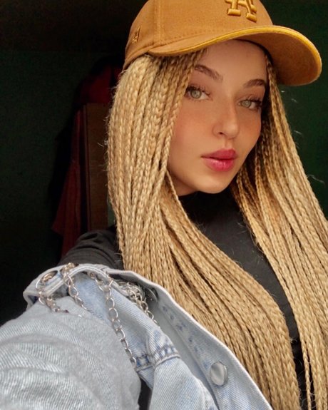 Lourdesazu OnlyFans Bilder