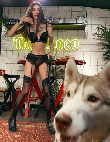 Holly Mur Nacktbilder OnlyFans geleakt