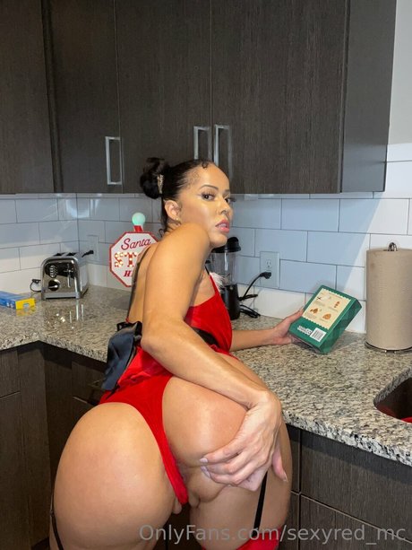 Sexy Red OnlyFans Nackt Leaks