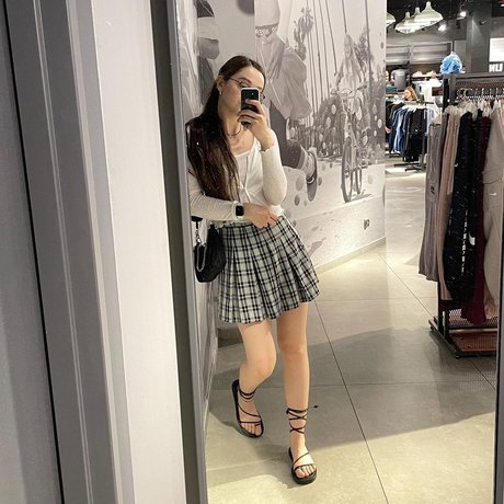 Nyakich Nacktporno OnlyFans