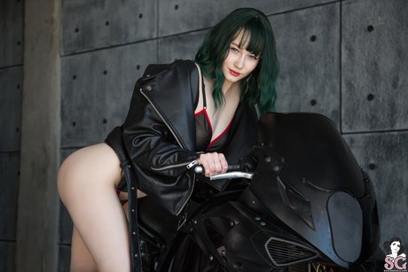 LISA BERRY OnlyFans Gratis