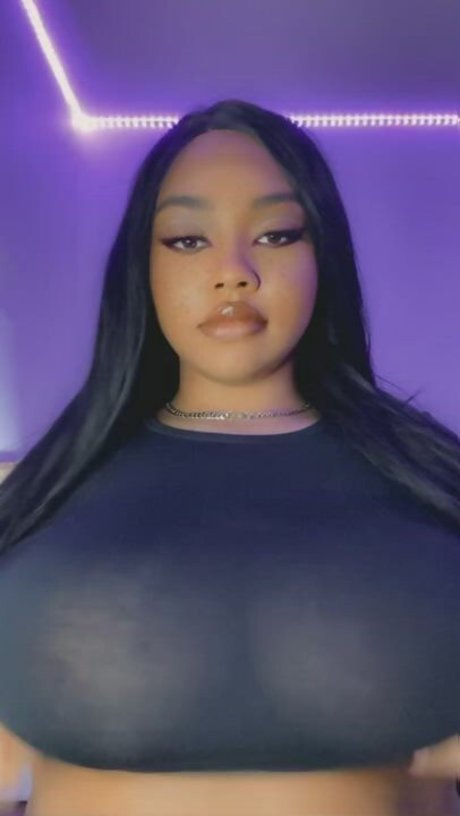 Iris black OnlyFans Bilder nackt