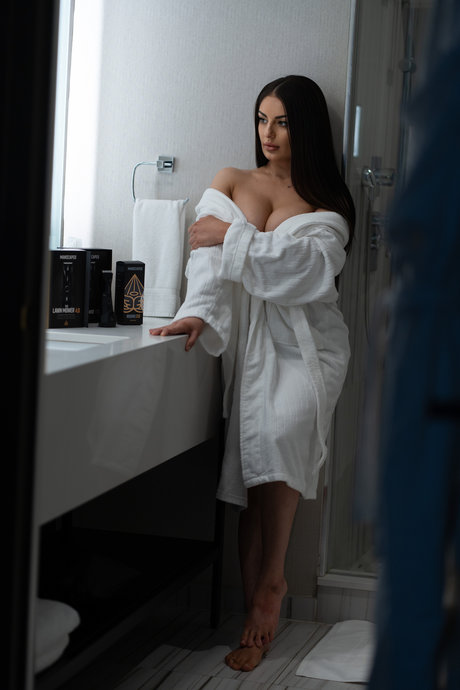 Risrose Neue geleakte OnlyFans-Inhalte