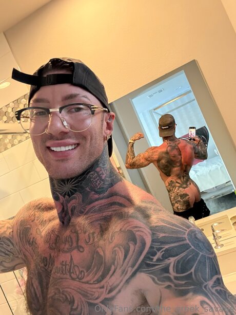 The Greek Savage OnlyFans Inhaltstyp