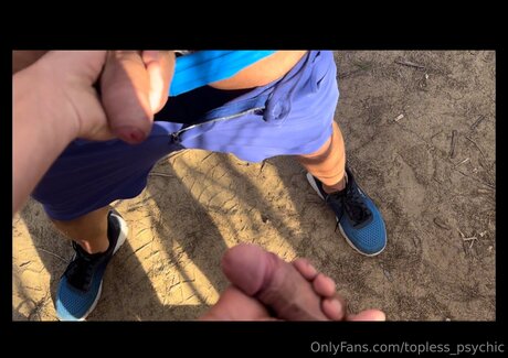 Topless Psychic Leaked OnlyFans Nacktbilder