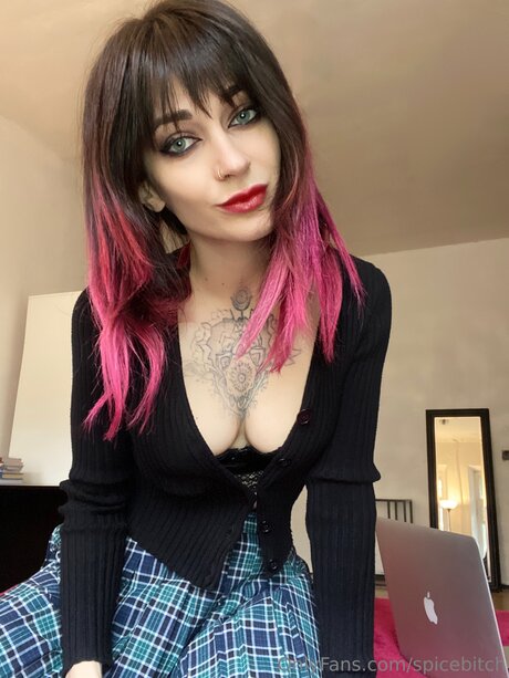 Spicebitch OnlyFans Nackt