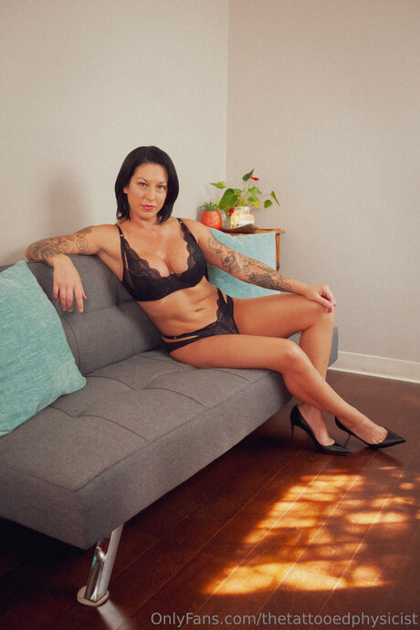 Thetattooedphysicist Nacktpornos von OnlyFans geleakt