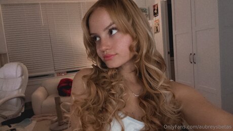 Aubreysbetas Nacktpornos von OnlyFans geleakt